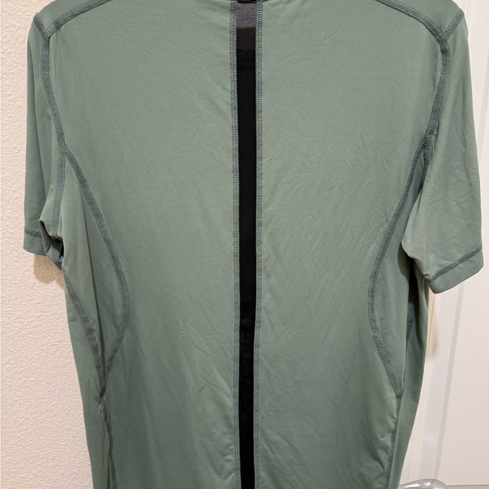 StrongBody Workout Shirt - Picture 3 of 3